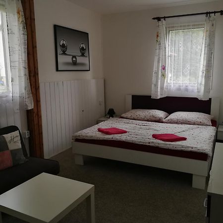 Penzion Tomy Na Plazi Hotel Фримбурк Екстериор снимка