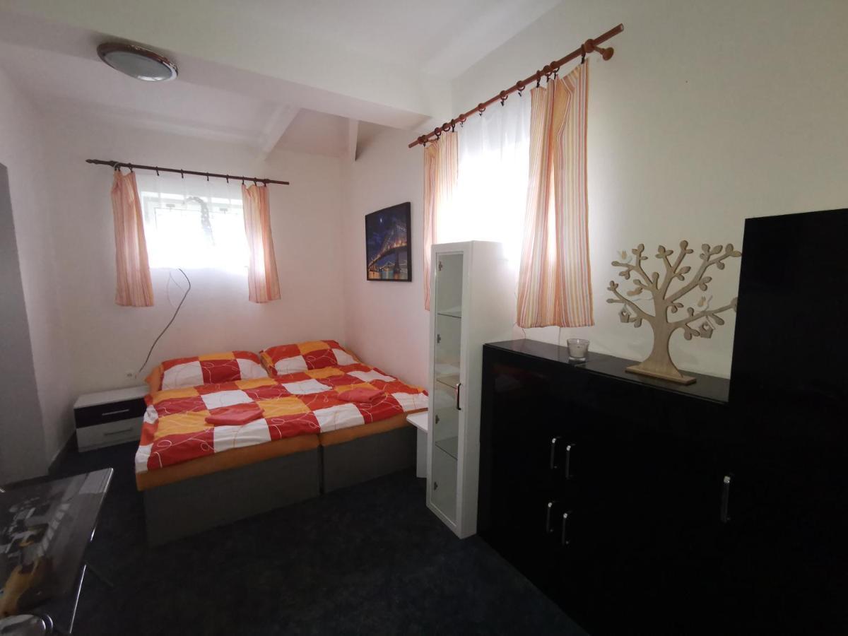 Penzion Tomy Na Plazi Hotel Фримбурк Екстериор снимка