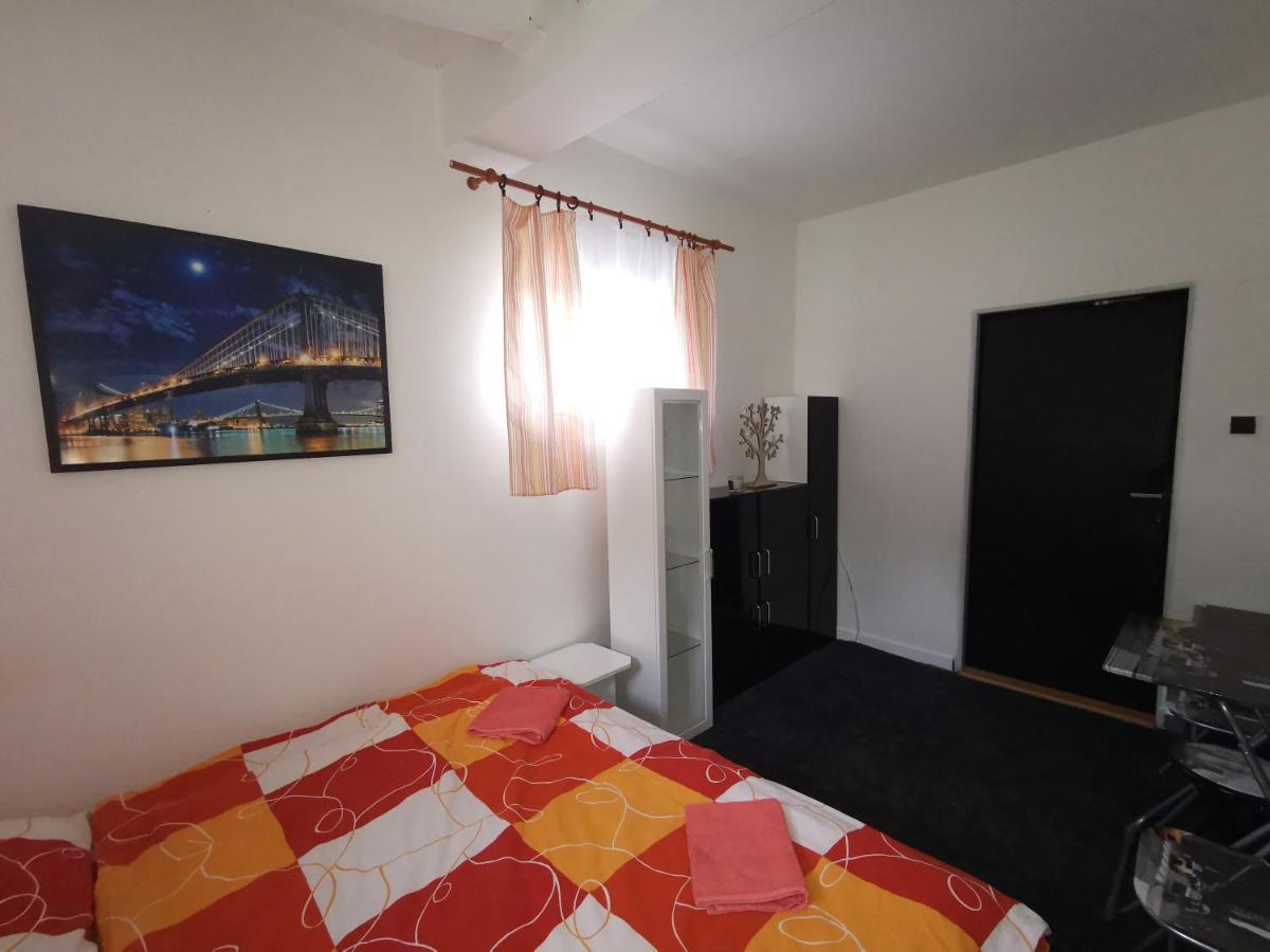 Penzion Tomy Na Plazi Hotel Фримбурк Екстериор снимка