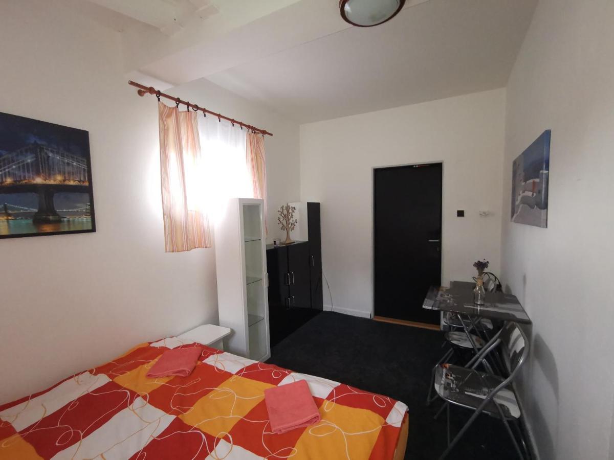 Penzion Tomy Na Plazi Hotel Фримбурк Екстериор снимка