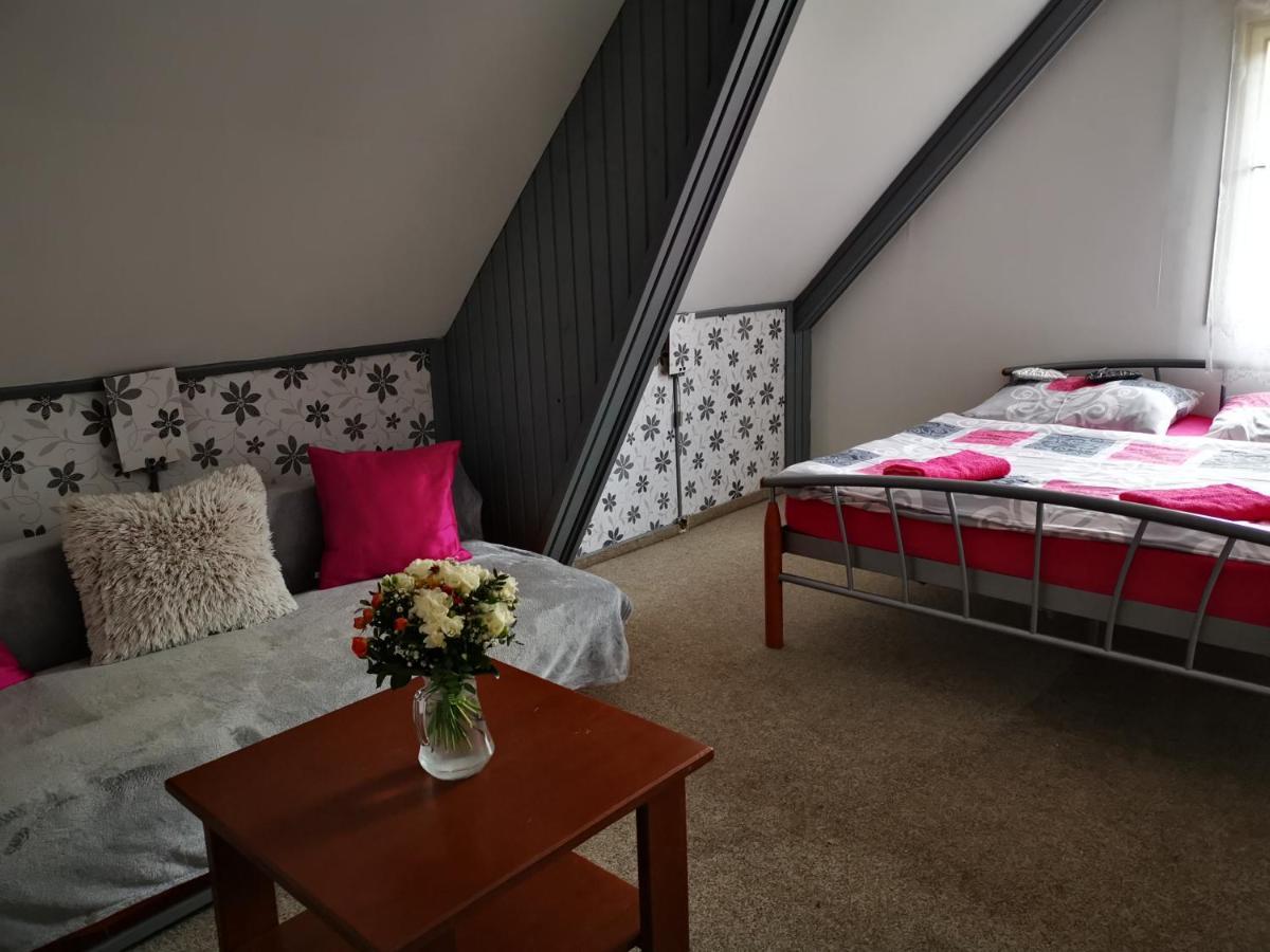 Penzion Tomy Na Plazi Hotel Фримбурк Екстериор снимка