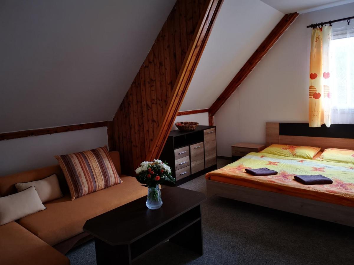 Penzion Tomy Na Plazi Hotel Фримбурк Екстериор снимка